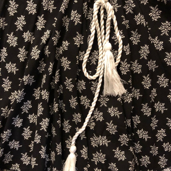 Lace-up Black Romper - Picture 10 of 10